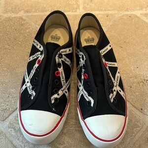Vintage Juicy Couture slip on sneakers